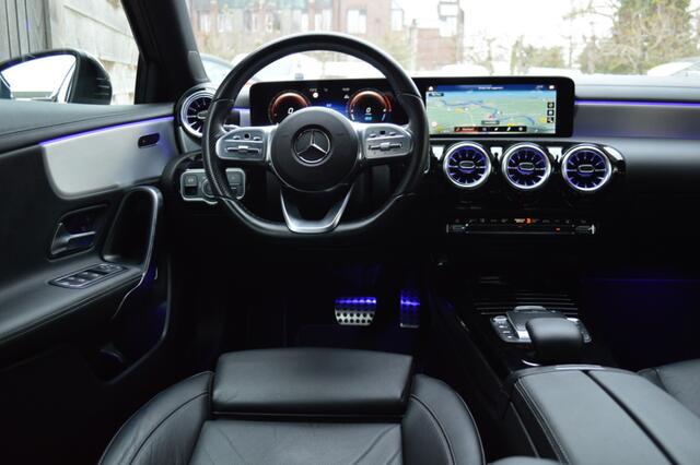 Mercedes-Benz A-KLASSE 250 e AMG Led Leder Panorama Widescreen Sfeer Camera Night Pdc