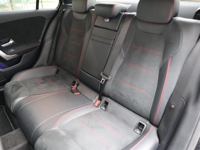 Mercedes-Benz A-KLASSE 200 AMG Line