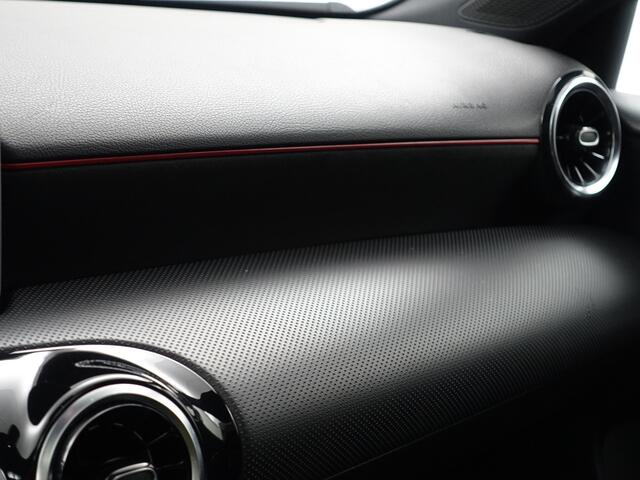 Mercedes-Benz A-KLASSE 200 AMG Night Edition Aut- Panoramadak, Carplay, Android Auto, Camera, Xenon Led, Park Assist