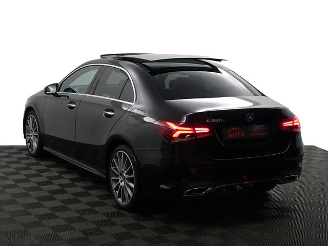 Mercedes-Benz A-KLASSE 250 e AMG Premium Plus- Burmester Surround, Head Up, 360 Camera, Carplay, Android Auto, Panoramadak