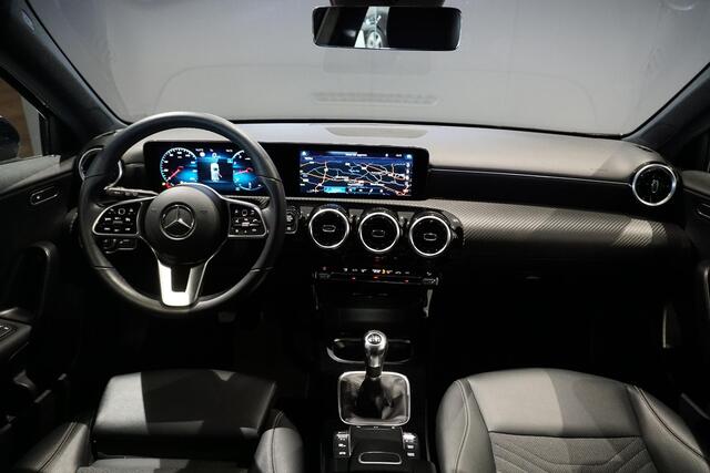 Mercedes-Benz A-KLASSE 180 136PK + WIDE SCREEN / CAMERA / STOELVERWARMING /