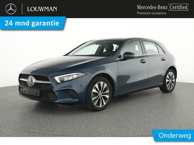 Mercedes-Benz A-KLASSE 250 e Plug-In Hybride Ledkoplampen | Stoelverwarming | Cruise control | Achteruitrijcamera. Inclusief 24 maanden MB Certified garantie voor Europa.