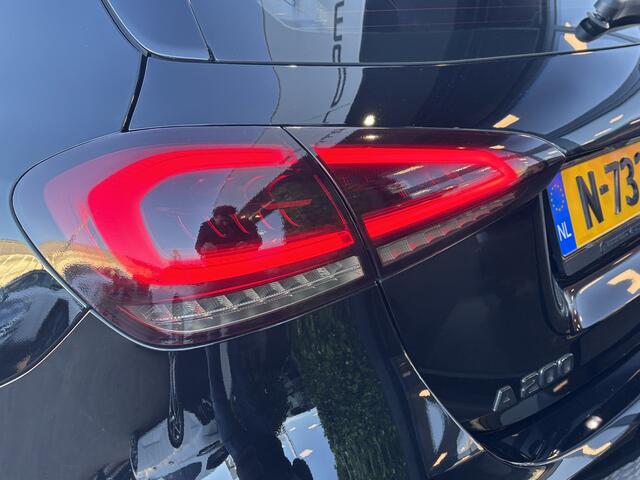 Mercedes-Benz A-KLASSE 200 Launch Edition Premium | Pano | Widescreen | Sterrenhemel