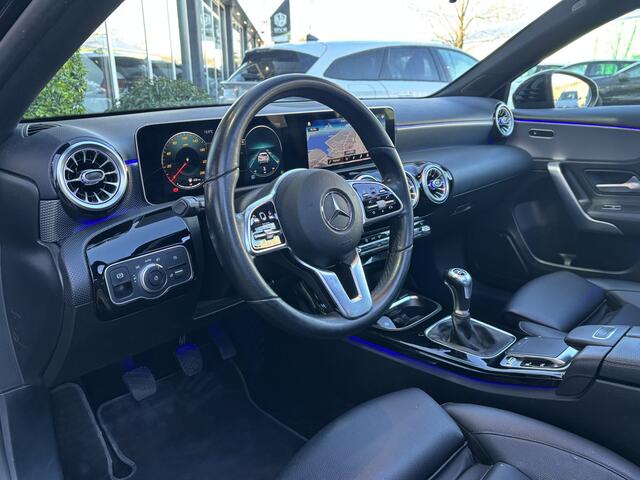 Mercedes-Benz A-KLASSE 200 Launch Edition Premium | Pano | Widescreen | Sterrenhemel