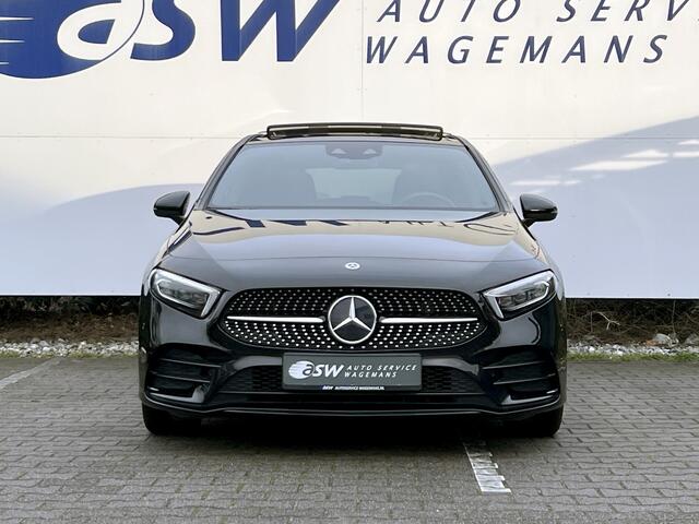 Mercedes-Benz A-KLASSE 250 AMG-Line | Pano | LED Matrix | Night Pakket | Camera