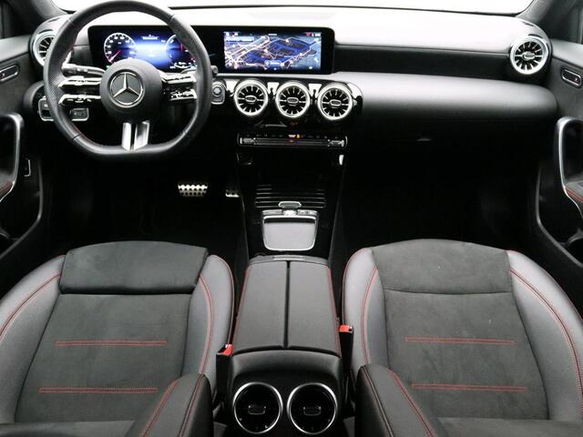 Mercedes-Benz A-KLASSE 250 e Star Edition AMG Line