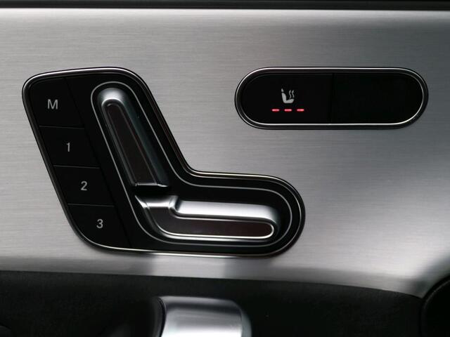 Mercedes-Benz A-KLASSE 250 e Business Solution AMG