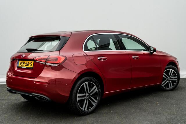 Mercedes-Benz A-KLASSE 250 e Plug-in Hybride Bus. Line | Widescreen | LED Perf. | Camera | Keyless | 17 inch LMV