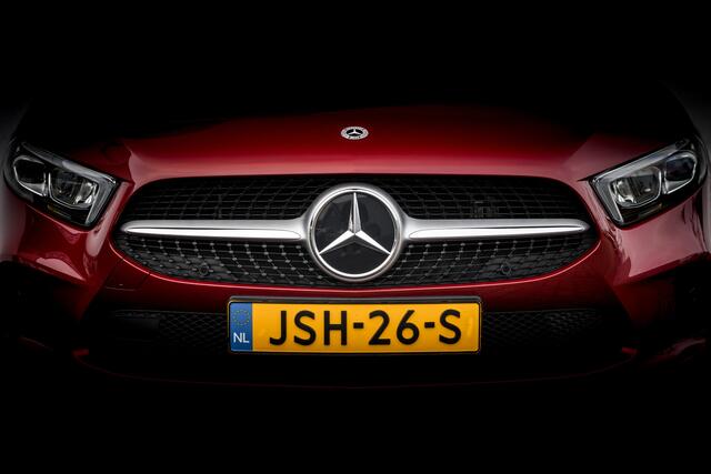 Mercedes-Benz A-KLASSE 250 e Plug-in Hybride Bus. Line | Widescreen | LED Perf. | Camera | Keyless | 17 inch LMV