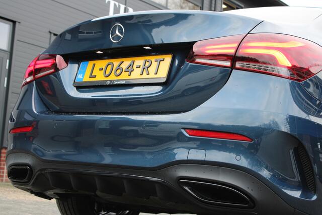 Mercedes-Benz A-KLASSE 180 Business Solution AMG Night Edition - Sfeerverlichting - Achteruitrij camera Hooglans shadowline delen - Keurig nette auto
