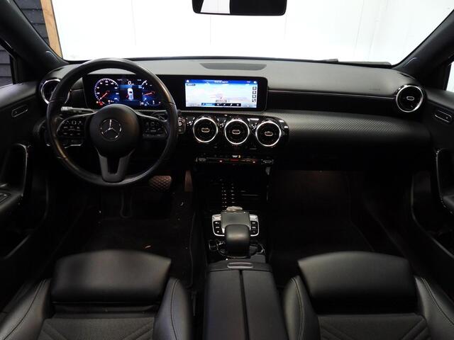 Mercedes-Benz A-KLASSE A200 Aut. Business Solution Plus Upgrade NAVI/CAMERA/LED/16"LMV!