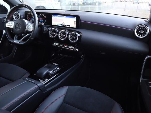 Mercedes-Benz A-KLASSE 250 e AMG Line