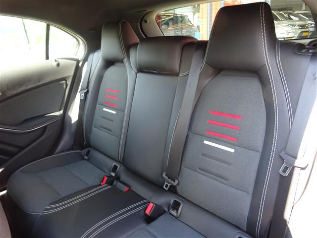 Mercedes-Benz A-KLASSE 180 Business Solution