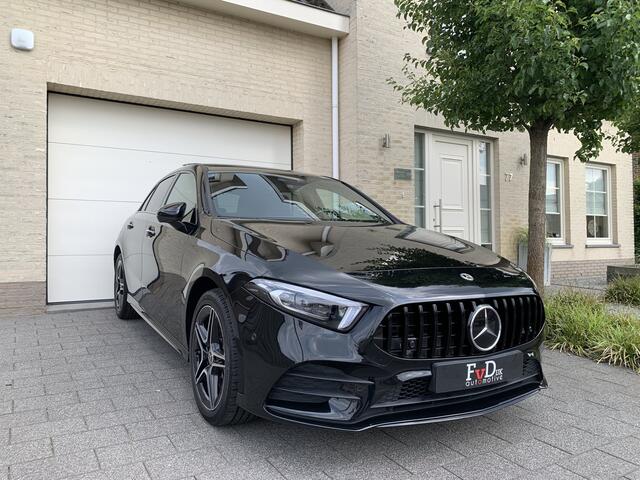 Mercedes-Benz A-KLASSE 250e 218pk AMG Aut Panoramadak Nightpakket Widescreen Burmester Distronic AmbientLight Keyless SportLeder Led Camera 18" Pdc