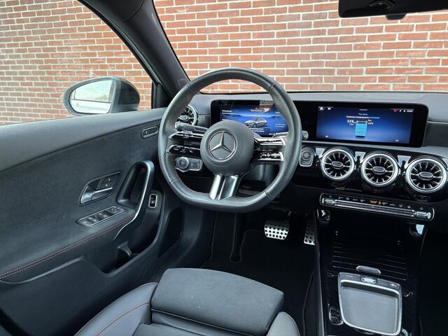 Mercedes-Benz A-KLASSE 250 e AMG Line