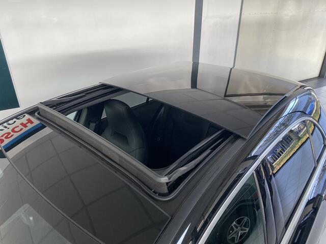 Mercedes-Benz A-KLASSE 220 Launch Edition Premium Panoramadak / Leer / Trekhaak /19 inch velgen