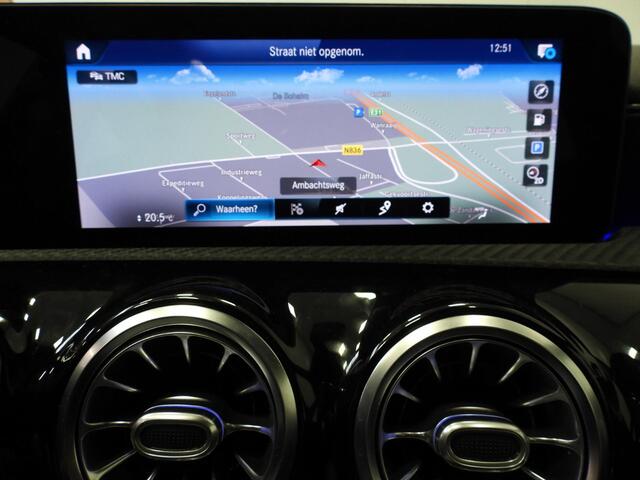 Mercedes-Benz A-KLASSE A180 Premium Plus LEER/SCHUIFDAK/SFEER/BURMESTER/17"LMV!