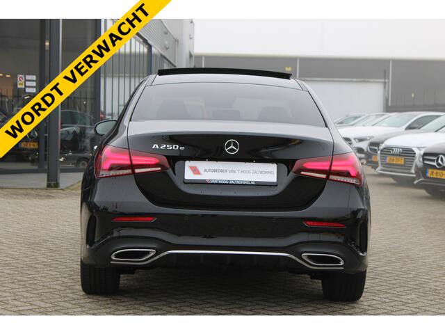 Mercedes-Benz A-KLASSE 250e AUT8 AMG Line NIGHT PAKKET PANORAMADAK LEDER CARPLAY DISTRONIC 360-CAMERA KEY-LESS GO