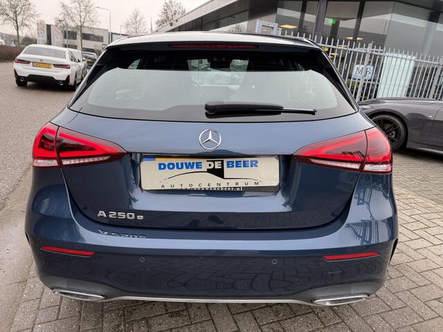 Mercedes-Benz A-KLASSE 250 e AMG Aut Keyless | Camera | Stoelverw. | Sfeerverlichting