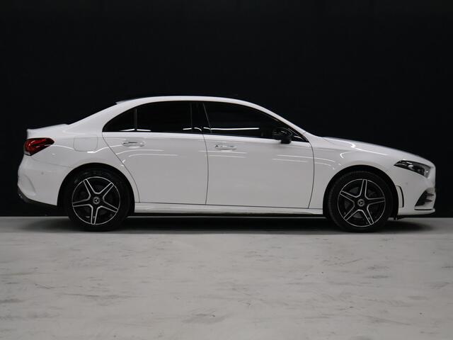 Mercedes-Benz A-KLASSE 250 e Business Solution AMG Limited [TREKHAAK INKLAPBAAR, SCHUIFKANTELDAK, APPLE CARPLAY, ANDROID, SFEERVERLICHTING, CAMERA, ADAPTIVE CRUISE, STOELVERWARMING, PDC V+A, HALF LEDER, CLIMATE, NIEUWSTAAT]