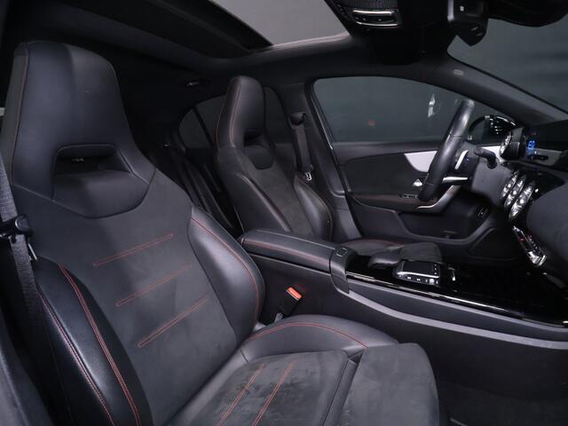 Mercedes-Benz A-KLASSE 250 e Business Solution AMG Limited [SCHUIFKANTELDAK, APPLE CARPLAY, DIGITAL DASH, CAMERA, CRUISE, HALF LEDER, STOELVERWARMING, FLIPPERS, CLIMATE CONTROL, SFEERVERLICHTING, NAVIGATIE, NIEUWSTAAT]