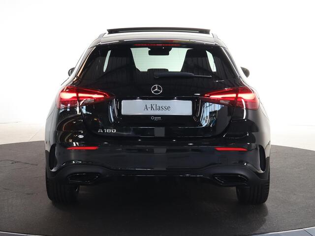 Mercedes-Benz A-KLASSE 180 Business Solution AMG | AMG Line Plus | Nightpakket | Panoramaschuifdak | Head-up display | Stoelverwarming voor| 360° camera | Dodehoekassistent |
