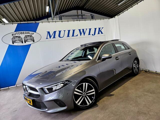 Mercedes-Benz A-KLASSE 180 Business Solution Luxury / Pano / Sfeer / NL Auto