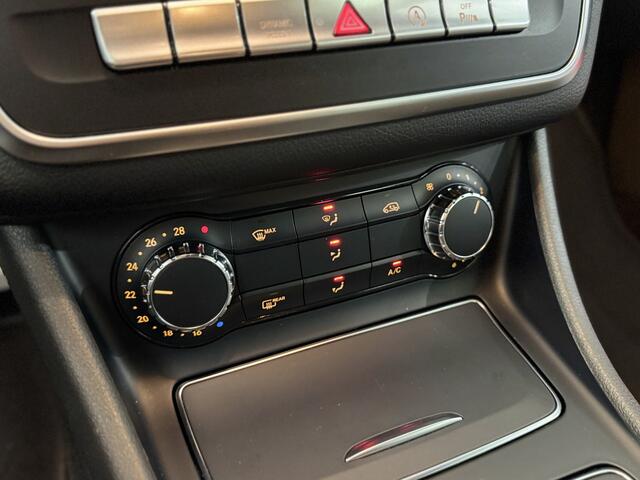 Mercedes-Benz A-KLASSE 160 Edition AMG Automaat / Camera / Groot scherm / Cruise