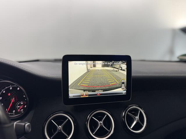 Mercedes-Benz A-KLASSE 160 Edition AMG Automaat / Camera / Groot scherm / Cruise