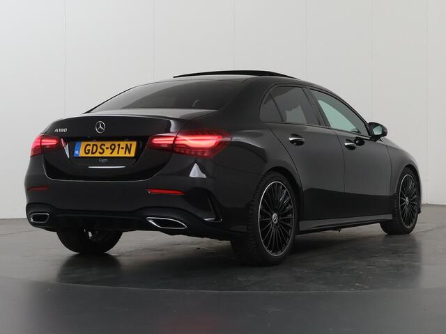Mercedes-Benz A-KLASSE 180 AMG Line Panoramadak | 19inch LM Velegen | Multibeam led | Night pakket | Key less Go |