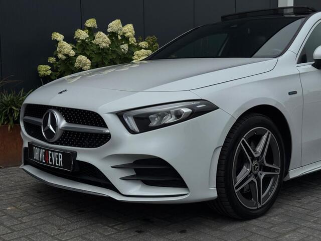 Mercedes-Benz A-KLASSE 250 e AMG Line FULL PANO SFEER ECC PDC SPORTVELGEN NAVI
