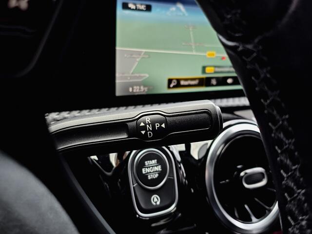 Mercedes-Benz A-KLASSE 180D AUT AMG-LINE SPORTLEDER NAVI CAMERA LMV PDC