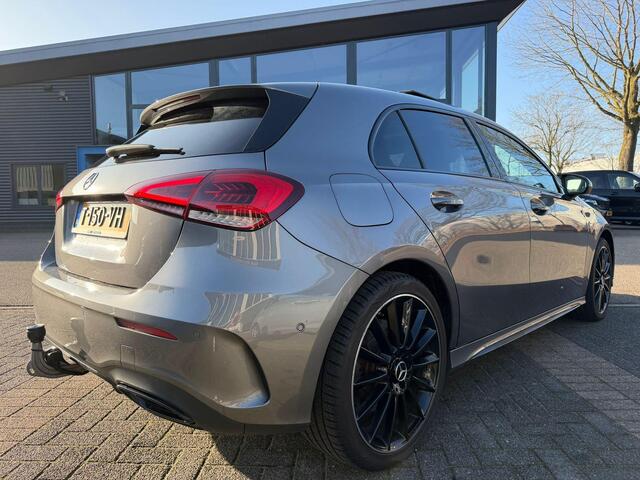 Mercedes-Benz A-KLASSE 250 e Business Solution AMG Limited BOMVOL! | PANO | BURMESTER| MEMORY STOELEN| ELEK. TREKHAAK| ADAP. CRUISE/ DISTRONIC | SFEERVERLICHTING | All season banden |