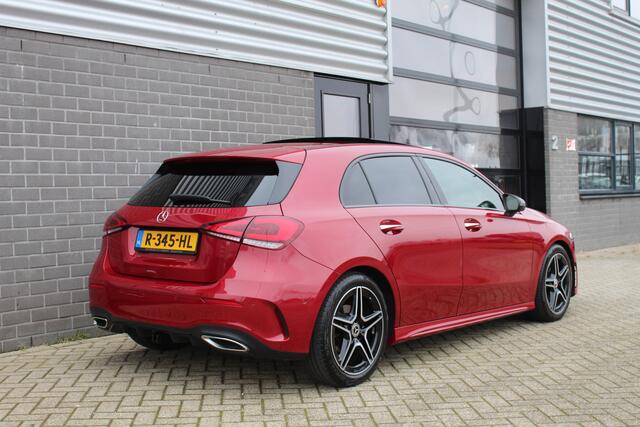 Mercedes-Benz A-KLASSE 180 AMG Line / Panoramadak / Keyless / N.A.P.