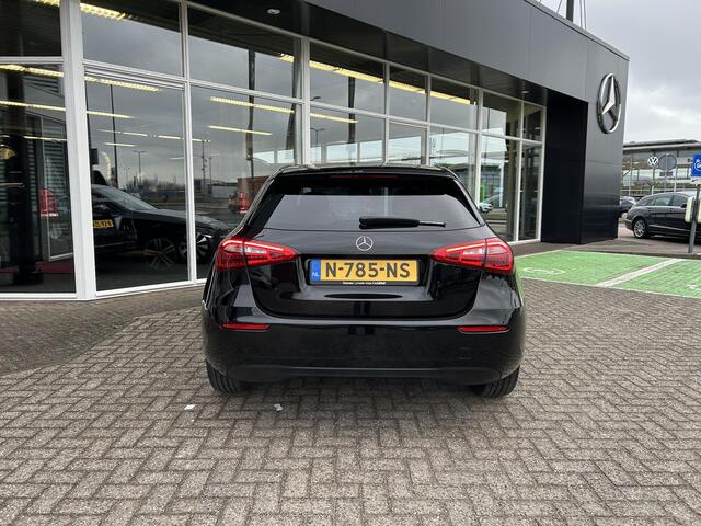 Mercedes-Benz A-KLASSE 180 | Stoelverwarming | Achteruitrijcamera |