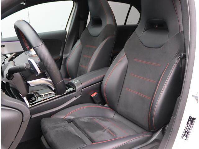 Mercedes-Benz A-KLASSE 250 e AMG Line | Panoramadak | Sfeerverlichting |