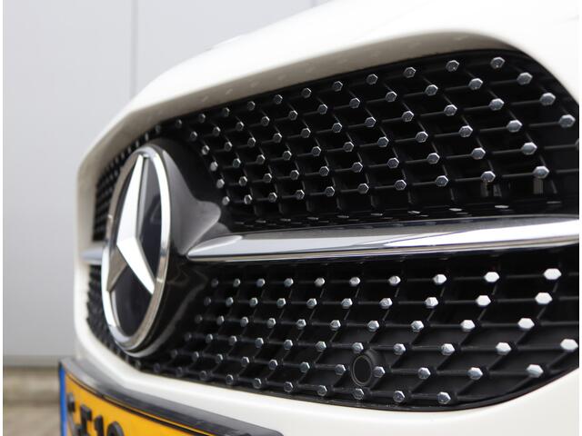 Mercedes-Benz A-KLASSE 250 e AMG Line | Panoramadak | Sfeerverlichting |