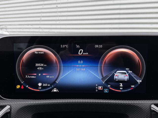 Mercedes-Benz A-KLASSE 180 Business Solution AMG | Nieuw Binnen | Widescreen | Camera | Stoelverwarming |