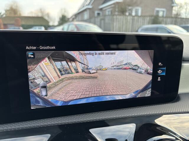 Mercedes-Benz A-KLASSE 180 Luxury Line Automaat Full LED / Navigatie / Camera