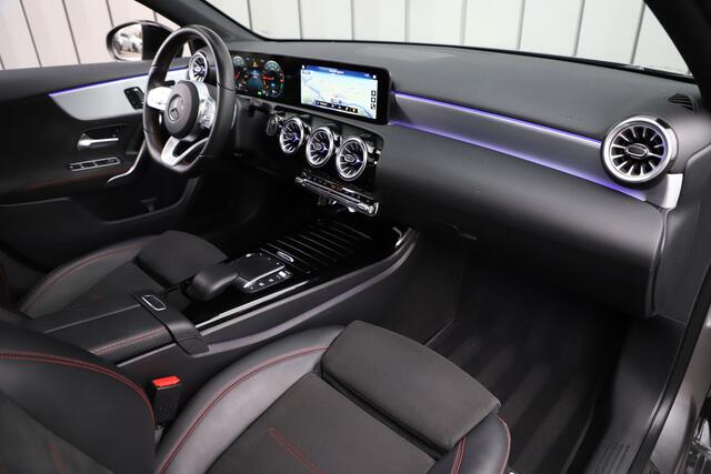 Mercedes-Benz A-KLASSE 250e Sedan AMG | 218PK | Pano | Keyless-go | Sfeerverlichting | Memory | Multibeam | Standkachel | Widescreen | NL-Auto | 2021.