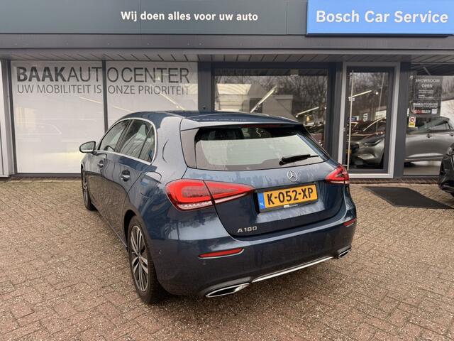 Mercedes-Benz A-KLASSE 180 Business Solution Luxury | Camera | Leer | Carplay