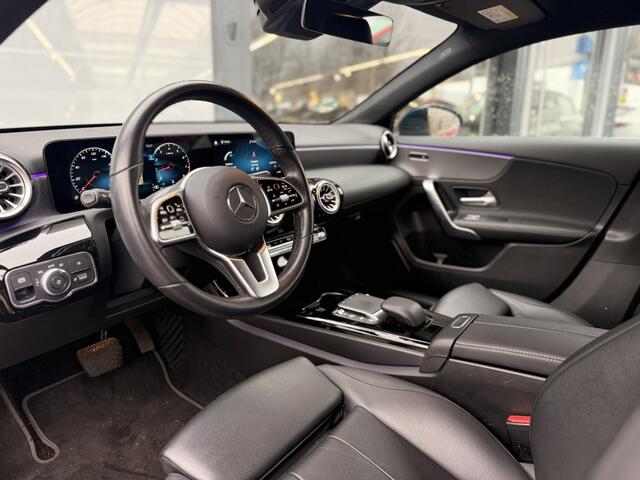 Mercedes-Benz A-KLASSE 180 Business Solution Luxury | Camera | Leer | Carplay