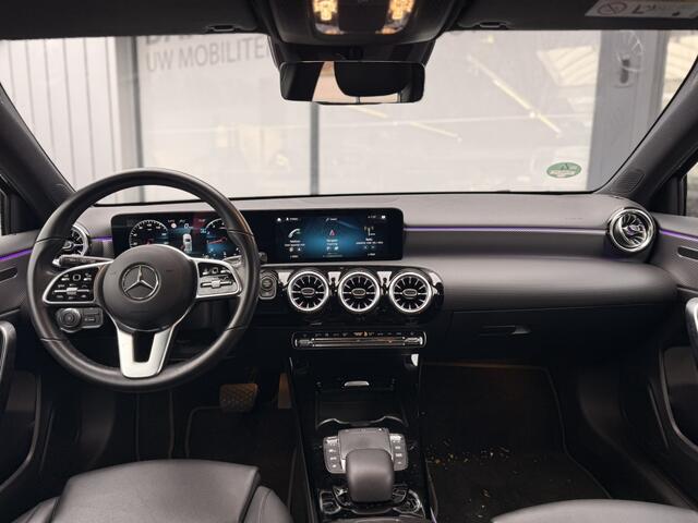 Mercedes-Benz A-KLASSE 180 Business Solution Luxury | Camera | Leer | Carplay