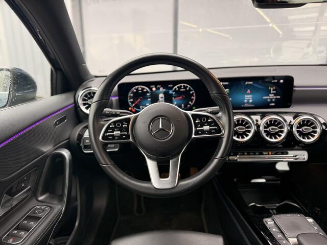 Mercedes-Benz A-KLASSE 180 Business Solution Luxury | Camera | Leer | Carplay