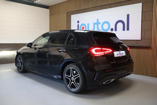 Mercedes-Benz A-KLASSE 250 e Business Solution AMG Limited Pano/LED/Keyless/Camera/Elek. stoelen/Dodehoek/18"