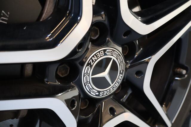 Mercedes-Benz A-KLASSE 250 e Business Solution AMG Limited Pano/LED/Keyless/Camera/Elek. stoelen/Dodehoek/18"