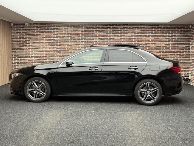 Mercedes-Benz A-KLASSE 250 e Business Solution AMG Limited Panorama | 3 standen elek. mem stoelen | Camera