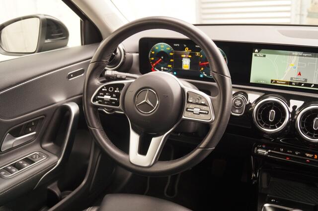 Mercedes-Benz A-KLASSE 180 136pk Edition -NAVI-ECC-CAM-PDC-