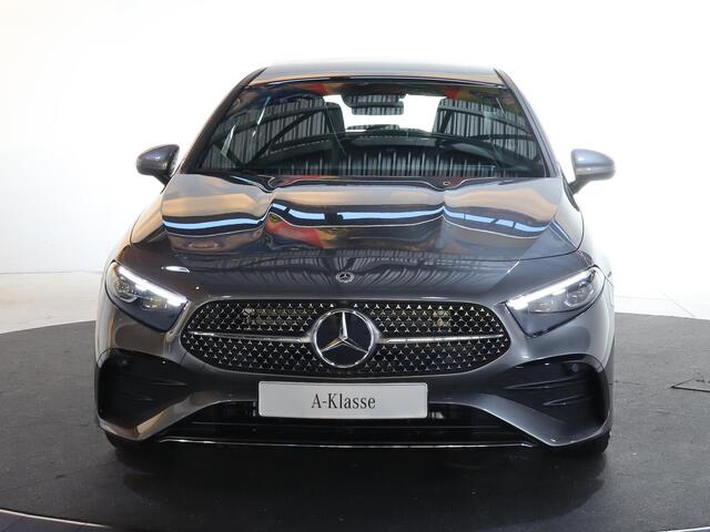 Mercedes-Benz A-KLASSE 180 Business Solution AMG | Panoramaschuifdak | Stoelverwarming | Achteruitrijcamera | MULTIBEAM LED |