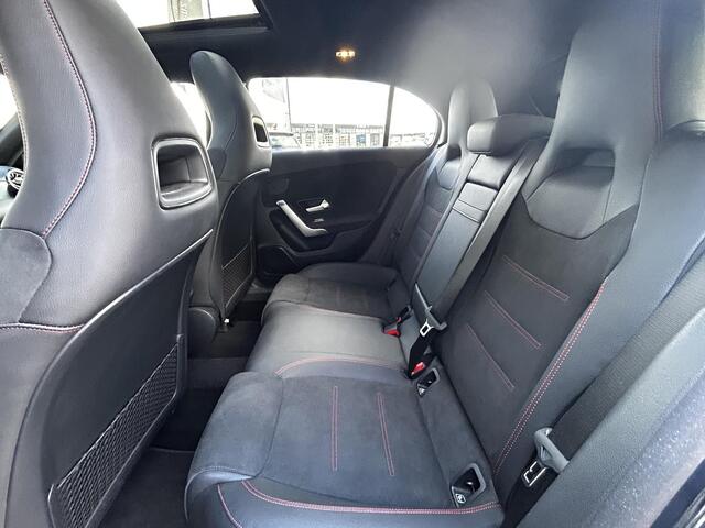 Mercedes-Benz A-KLASSE 180 Business Solution AMG | Panoramadak | Memory | Stoelverwarming